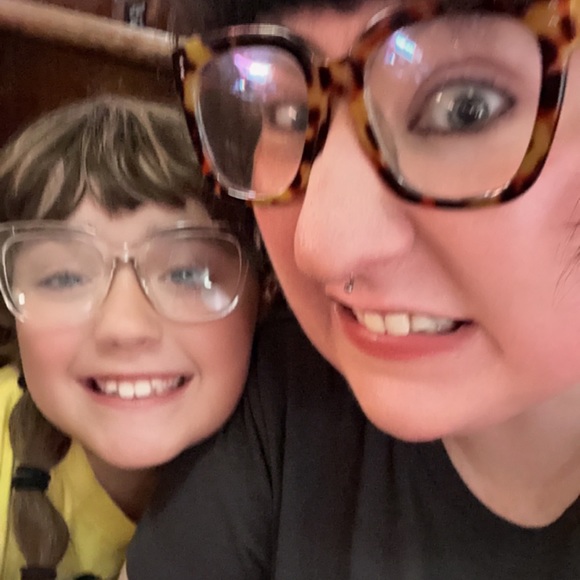 Meet me - Cindy! 💕 - Picture 2 of 14